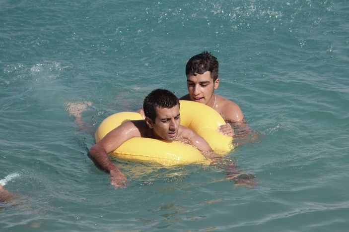 Şanlıurfa'da Atatürk barajı göletine akın