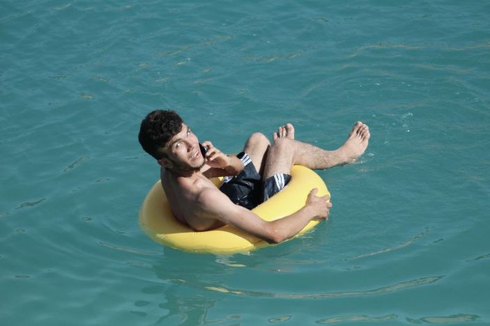 Şanlıurfa'da Atatürk barajı göletine akın