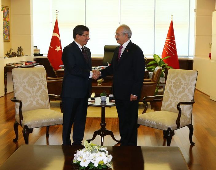 Ahmet Davutoğlu CHP Genel Merkezi'nde