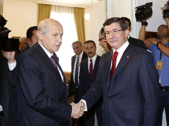 Davutoğlu ile Bahçeli bir araya geldi