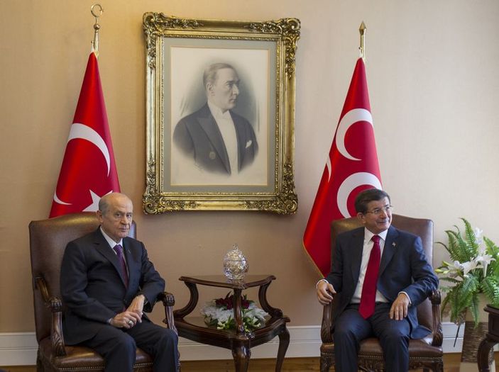 Davutoğlu ile Bahçeli bir araya geldi