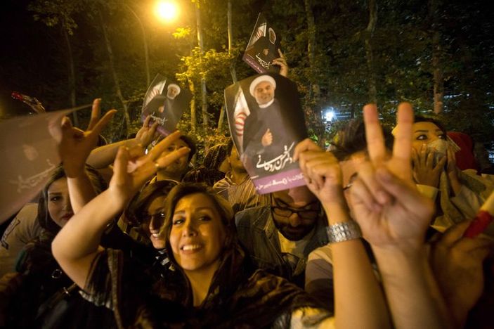 İran'da nükleer anlaşma kutlandı