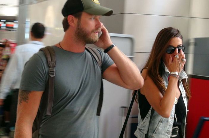 Kıvanç Tatlıtuğ sevgilisiyle tatile çıktı