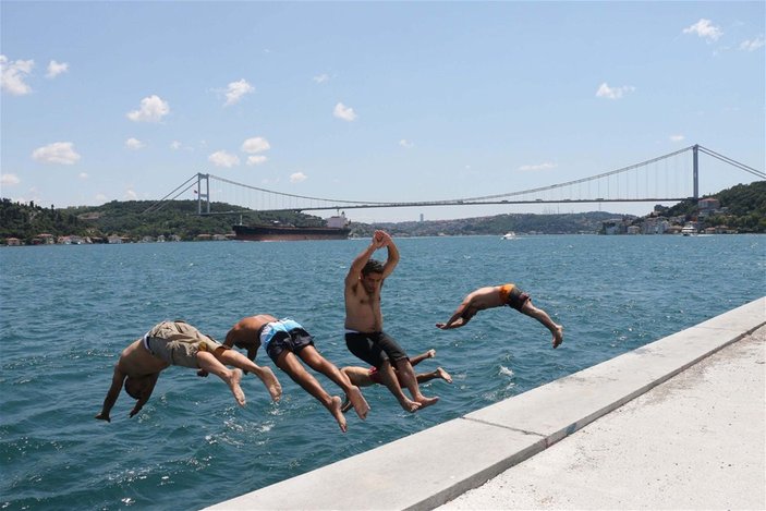 İstanbul boşaldı sahiller doldu