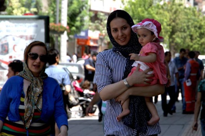 İranlı turistler bayramı Van'da geçiriyor