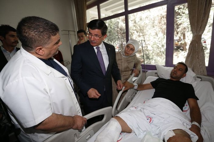 Davutoğlu Suruç'ta yaralanan vatandaşları ziyaret etti