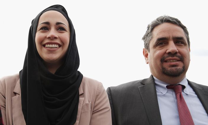 Ünlü markadan başörtülü kadına tazminat