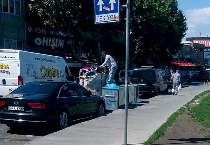 Aynı plakalı iki araç CHP-MHP sokağında dikkat çekti