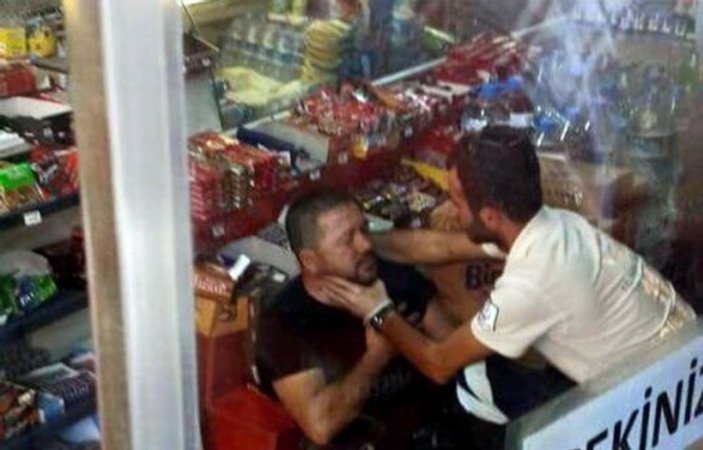 Bursa'da esnaf Arap turisti tekme tokat dövdü