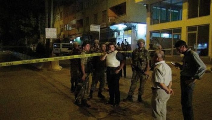 Diyarbakır'da polis aracına silahlı saldırı