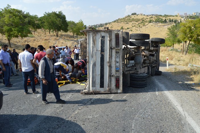 Adıyaman'da trafik kazası: 1 ölü 4 yaralı