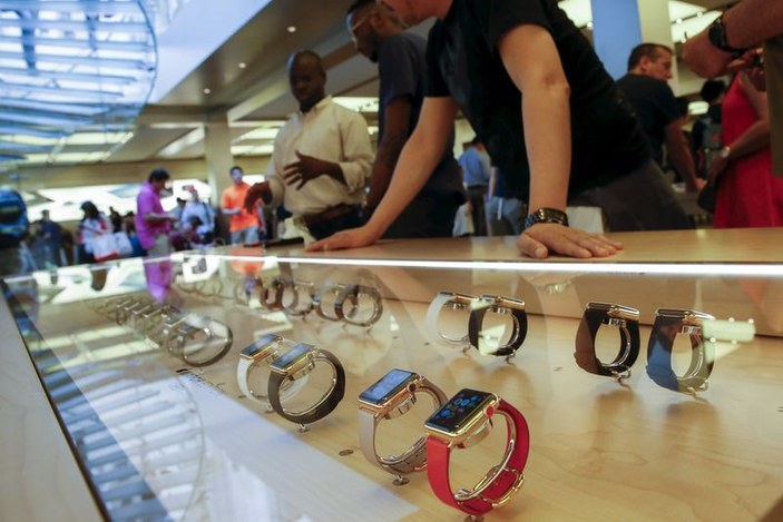 Apple Watch Türkiye'de satışa çıktı