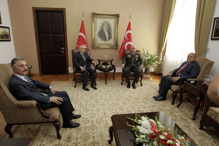 Genelkurmay Başkanı Bahçeli’yi ziyaret etti