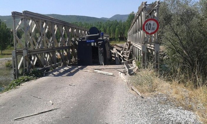 Tunceli'de polis aracına saldırı düzenlendi