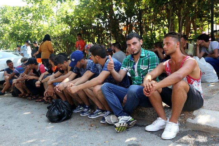 Kaçak göçmenler İtalya diye Mersin'e bıraktılar