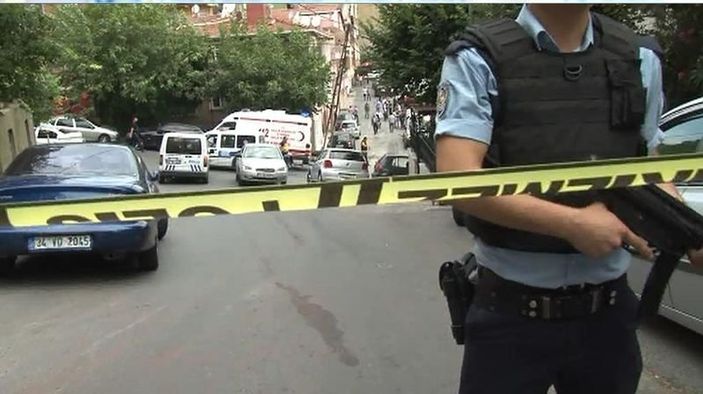 İstanbul'da ABD Konsolosluğu'na ateş açıldı