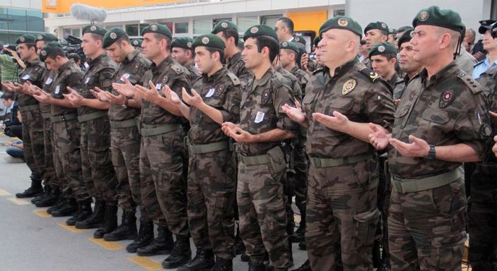 Şehit olan özel harekat polisi Polat Aydın'a veda