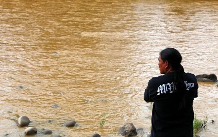 ABD'de çevreciler nehre zehir akıttı