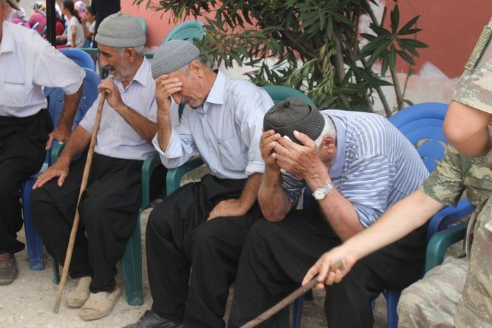 Osmaniye dördüncü şehidine ağlıyor