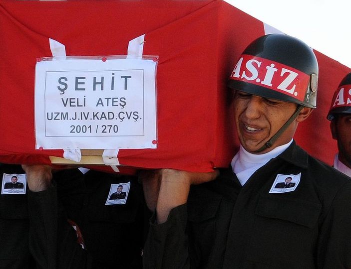 Şehit uzman çavuş son yolculuğuna uğurlandı