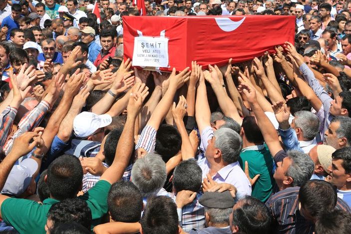 Şehit uzman çavuş son yolculuğuna uğurlandı