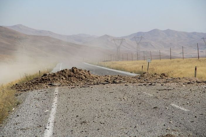 Van'da askeri konvoyun geçişi sırasında patlama