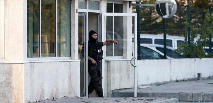 Esenyurt'ta polis merkezine silahlı saldırı