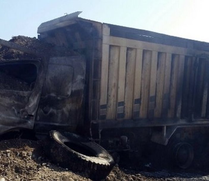 PKK Erzurum'da 17 iş makinesini yaktı