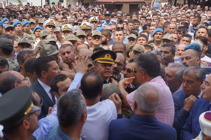 Şehit Yüzbaşı Alkan son yolculuğuna uğurlandı