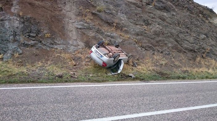 Adıyaman'da otomobil takla attı