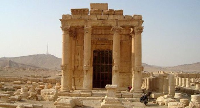IŞİD'in tarihi Bel Tapınağı'nı yıktığını BM doğruladı
