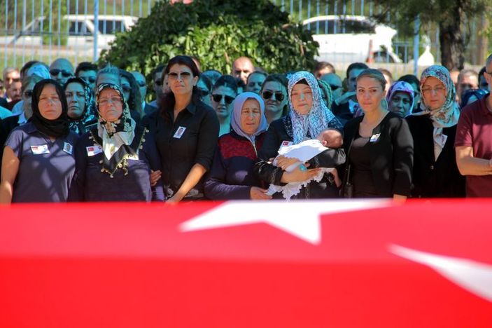 Şehit polis Savaş Kale için Elazığ'da tören düzenlendi