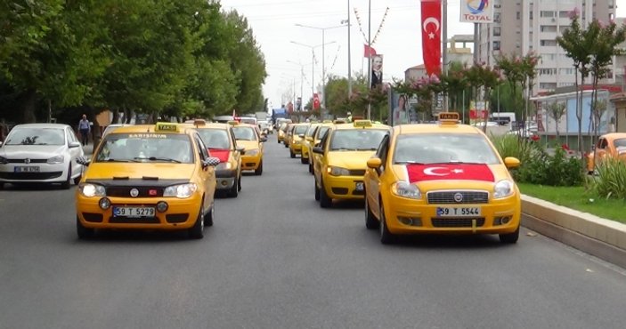 Çorlulu taksicilerden teröre kornalı protesto