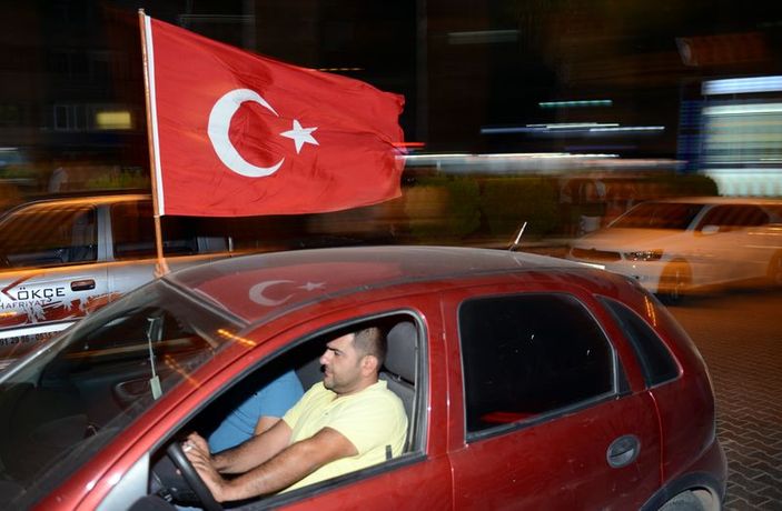 Yurt genelinde teröre tepki gösterileri sürüyor