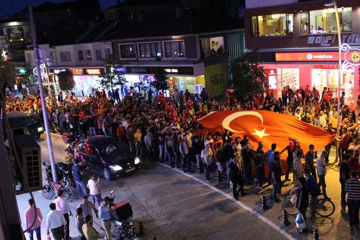 Yurt genelinde teröre tepki gösterileri sürüyor