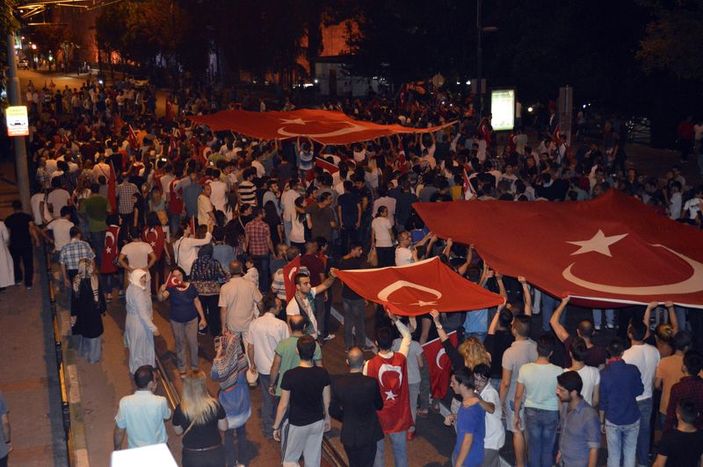 Yurt genelinde teröre tepki gösterileri sürüyor