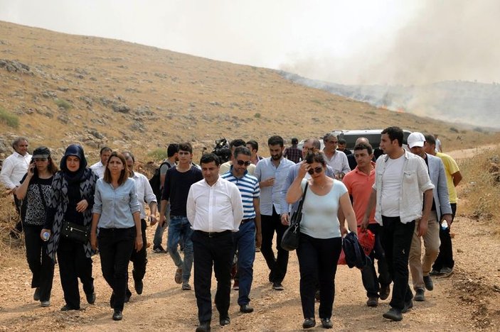 Cizre'ye giremeyen HDP heyeti İdil'e döndü