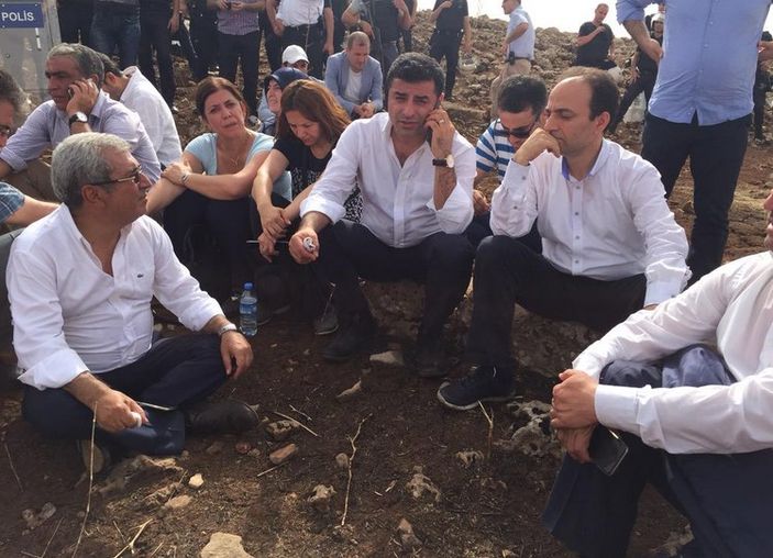 HDP heyetinin İdil'den geçişine izin verilmedi