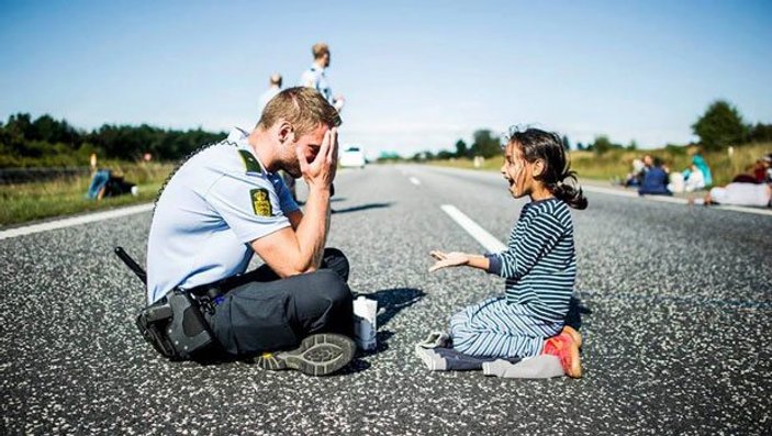 Danimarkalı polise evlilik teklifi yağıyor