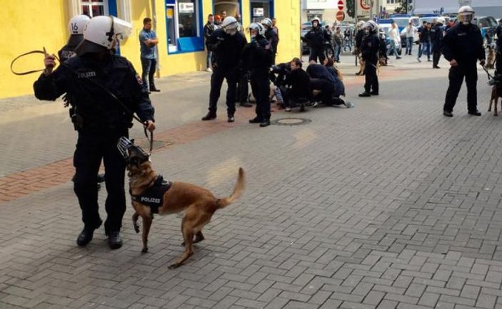 Almanya'da PKK'yı protesto mitinginde olaylar çıktı