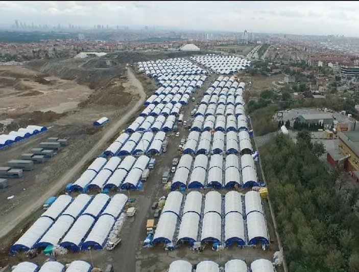 İstanbul'da 600 çadırlı dev kurban pazarı kuruldu