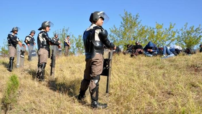 Suriyeliler Almanya'ya gitmek için Edirne'ye akın etti