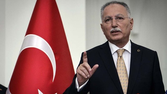 Ekmeleddin İhsanoğlu MHP'nin aday listesinde