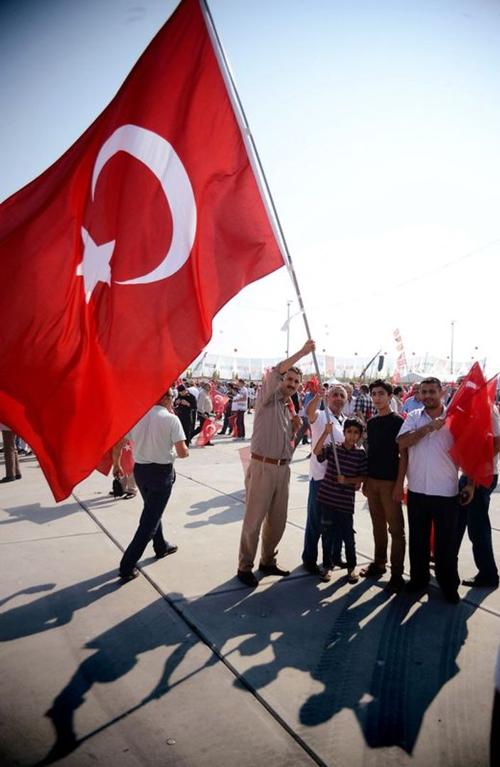Yenikapı'da teröre karşı tek ses mitingi