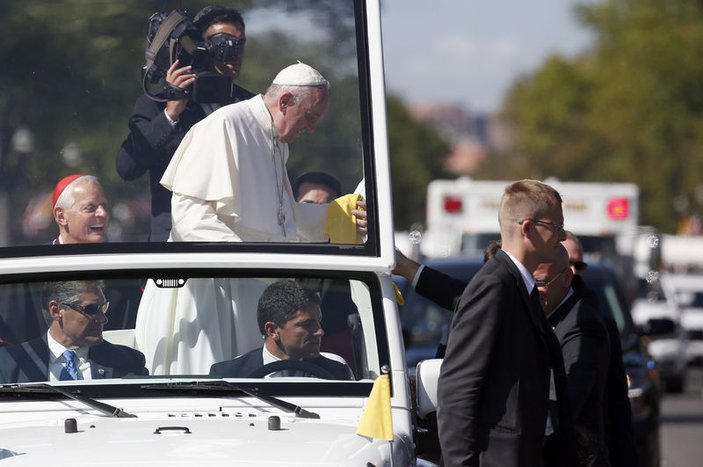 Küçük kızdan Papa'ya anlamlı mektup