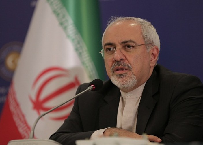 İranlı bakan Zarif Obama'yla tokalaştı