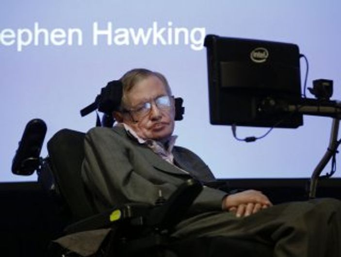 Stephen Hawking: Uzaylıları aramayın