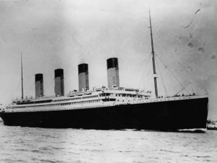 Titanic'in son öğle yemeği menüsü satıldı