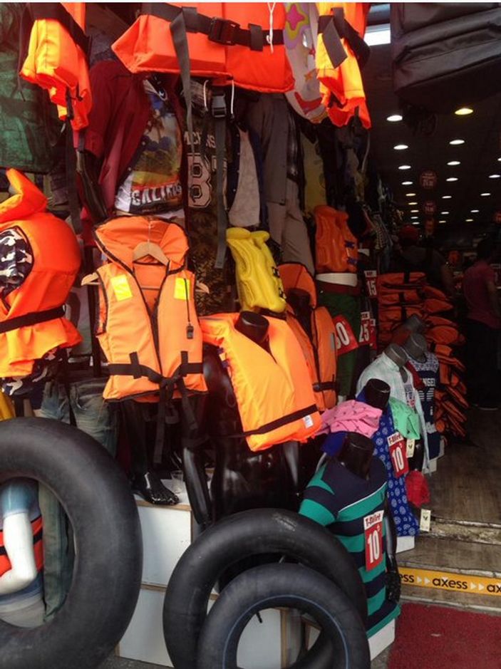 Sahte can yelekleri toplanıyor