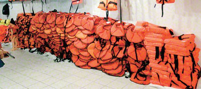 Sahte can yelekleri toplanıyor